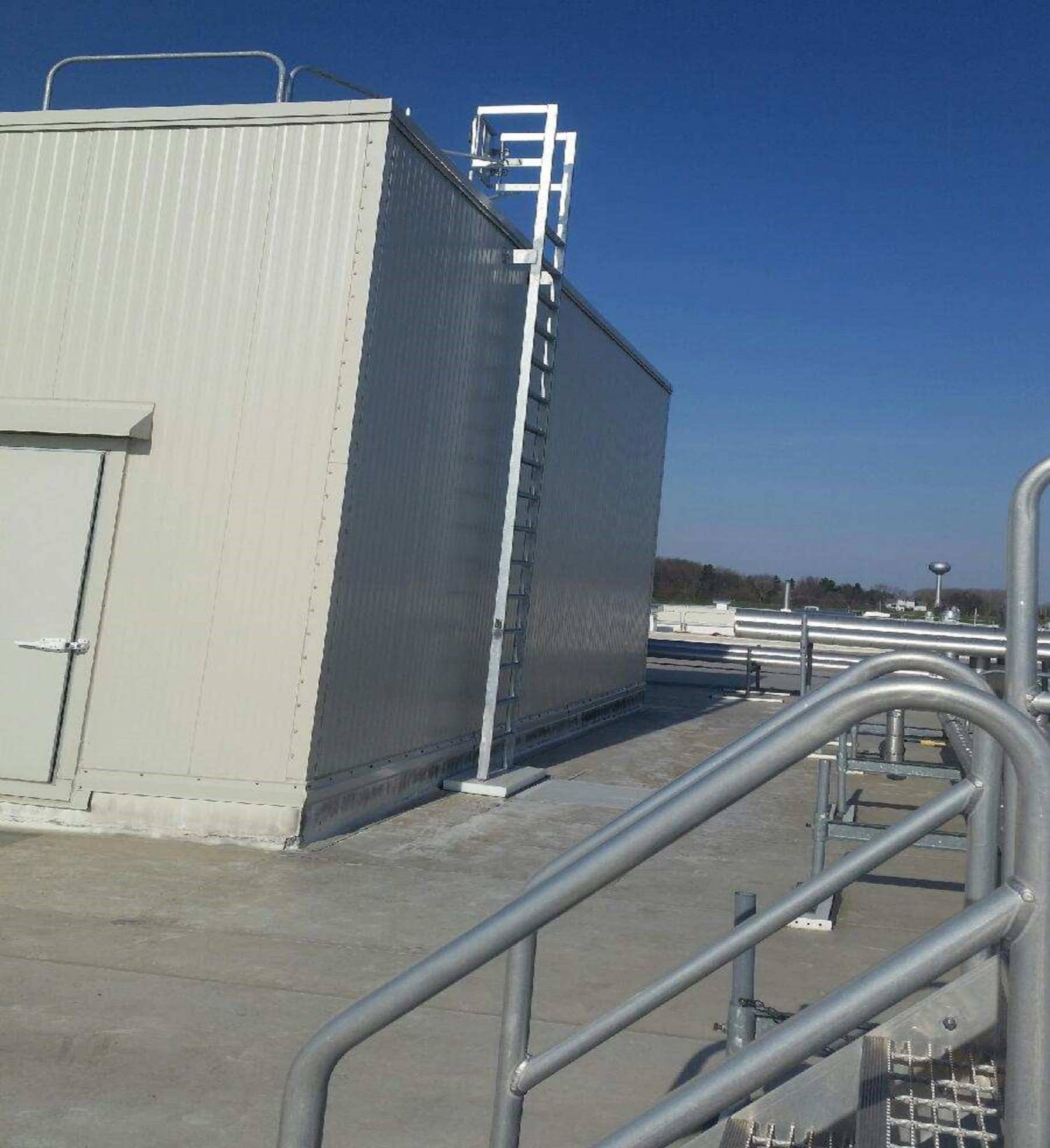 OSHA Fixed Ladder Requirements | Fixed Ladder Regulations