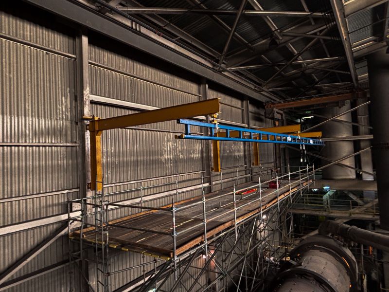 Column Fold Away from EDGE Fall Protection